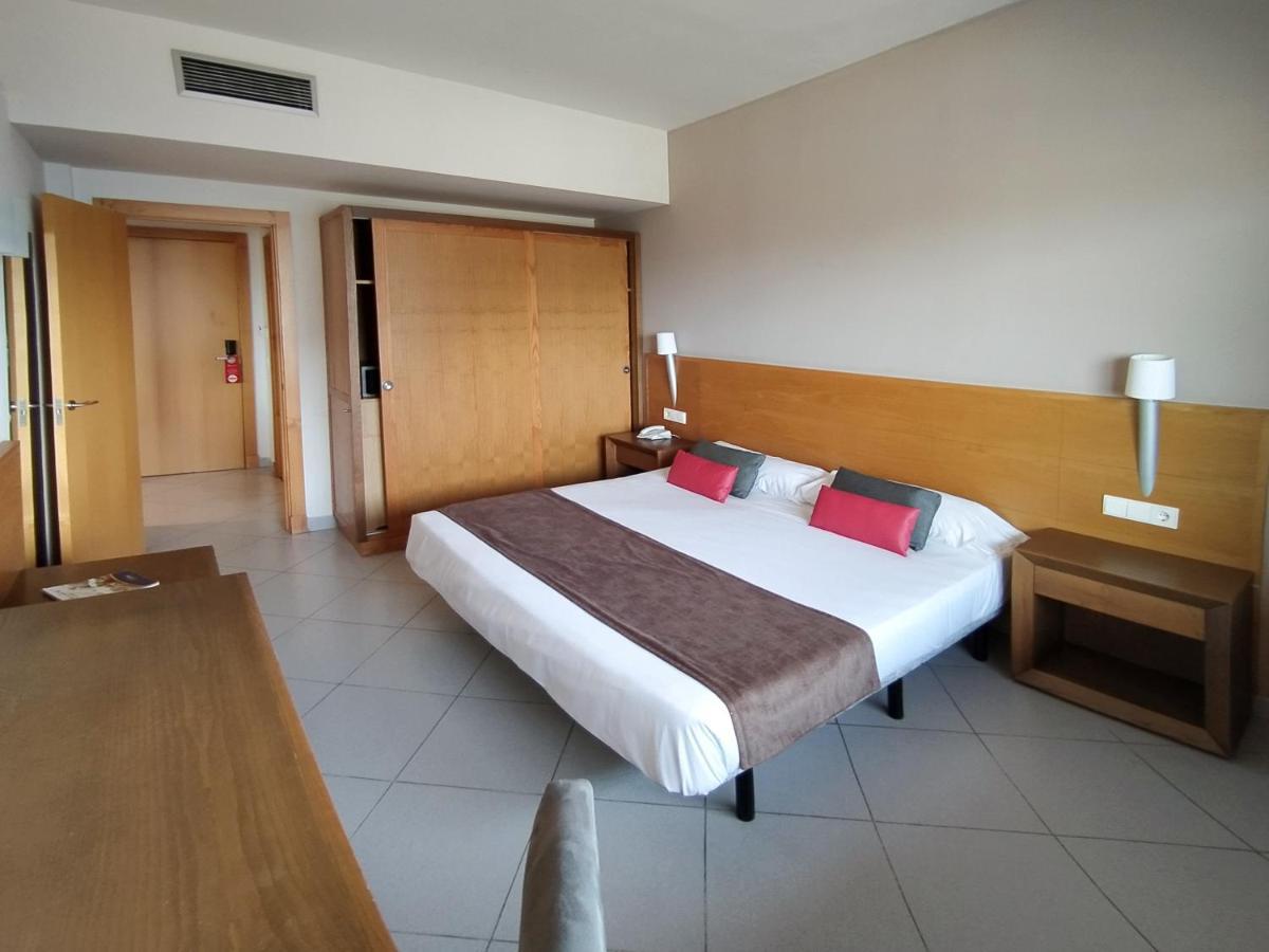 Hotel Ohtels Campo De Gibraltar La Línea de la Concepción Exterior foto